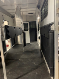 Used 2020 Kingston Trailers Brunswick 2h sideunload gn Horse Trailer