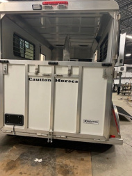 Used 2020 Kingston Trailers Brunswick 2h sideunload gn Horse Trailer