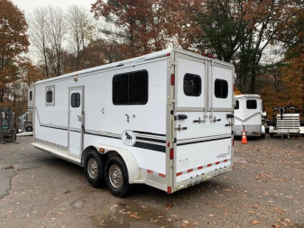 Used 2004 Jamco 2+1 G/N Horse Trailer