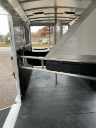 Used 2004 Jamco 2+1 G/N Horse Trailer