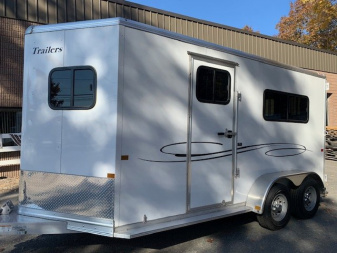 Used 2025 Frontier Trailers Ambassador 2H D/R Horse Trailer