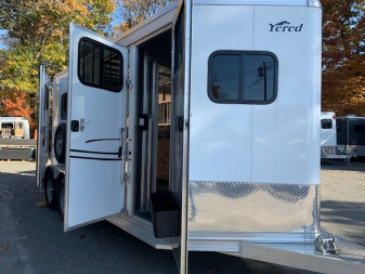 Used 2025 Frontier Trailers Ambassador 2H D/R Horse Trailer