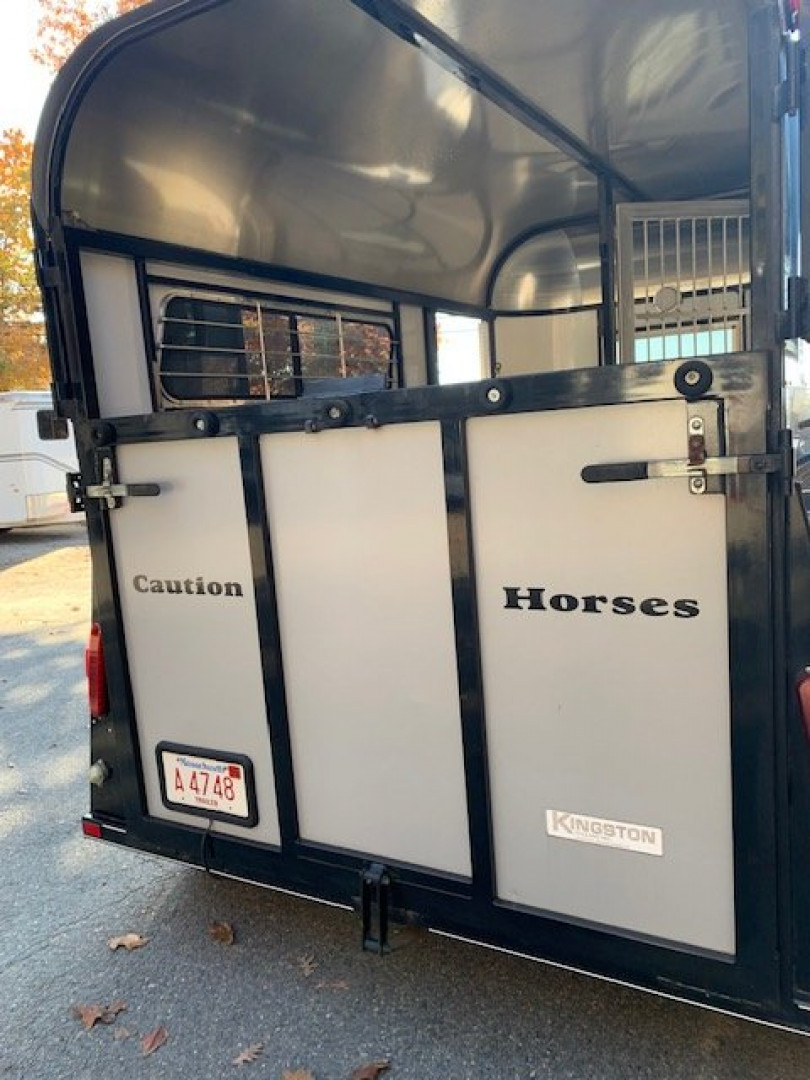 Used 2004 Kingston Trailers Briarwood Horse Trailer