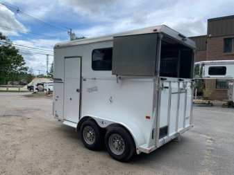 Used 2018 Kingston Trailers 2h Std Plus Horse Trailer