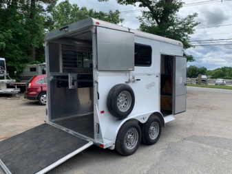 Used 2018 Kingston Trailers 2h Std Plus Horse Trailer
