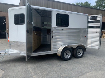 New 2025 Frontier Trailers Colt 2h Slant combo Horse Trailer