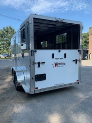 New 2025 Frontier Trailers 2H Warm blood Side Unload Horse Trailer