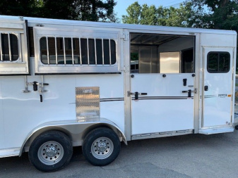 New 2025 Frontier Trailers 2H Warm blood Side Unload Horse Trailer