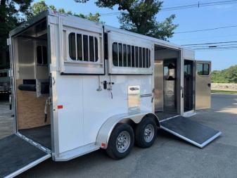 New 2025 Frontier Trailers 2H Warm blood Side Unload Horse Trailer