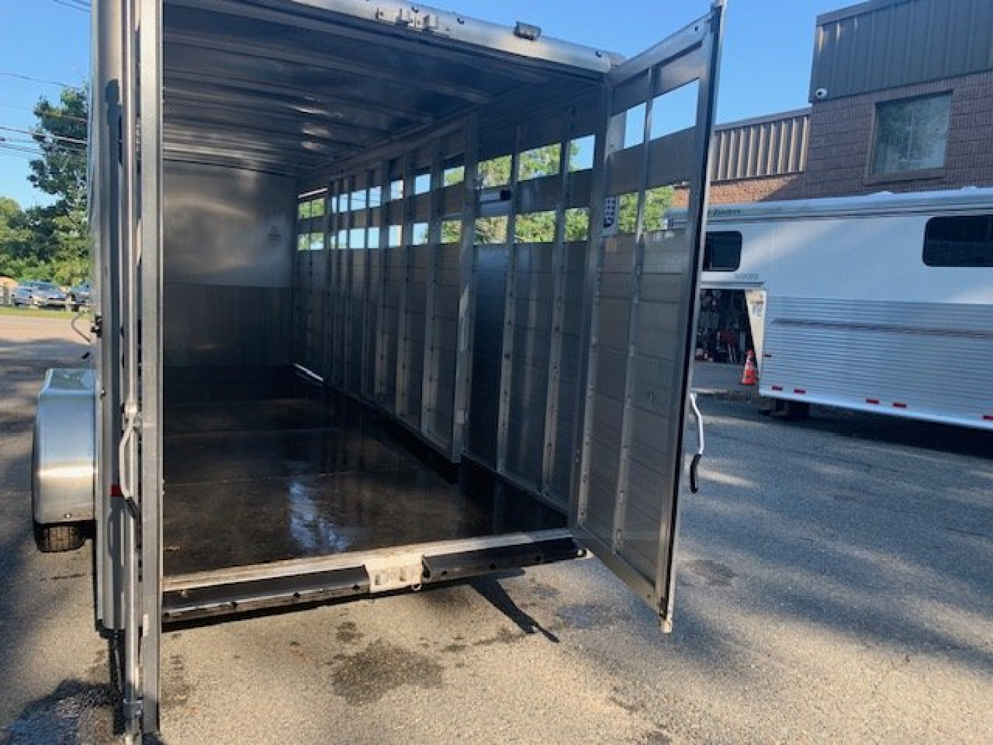 New 2024 Sundowner Rancher TR G/N Horse Trailer