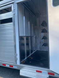 New 2024 Sundowner Rancher TR G/N Horse Trailer