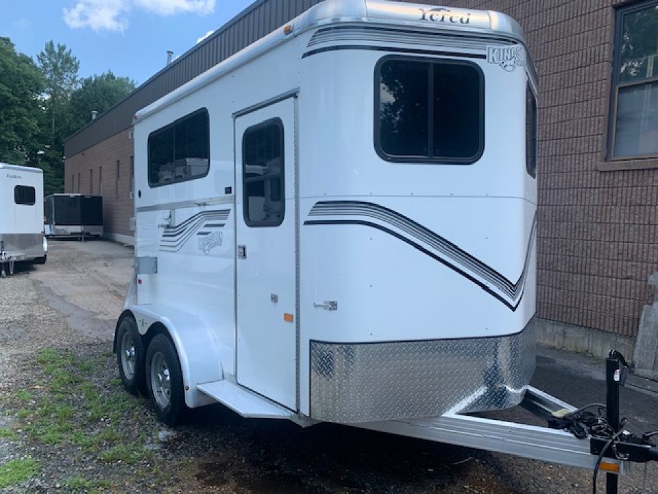 Used 2018 Kingston Trailers Inc. 2018 Kingston 2h Classic Elite Horse Trailer