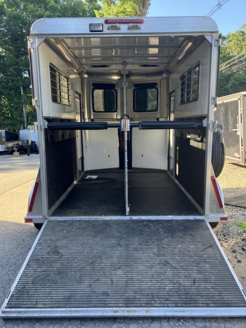 Used 2018 Kingston Trailers . 2H BP Horse Trailer