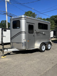 Used 2018 Kingston Trailers . 2H BP Horse Trailer