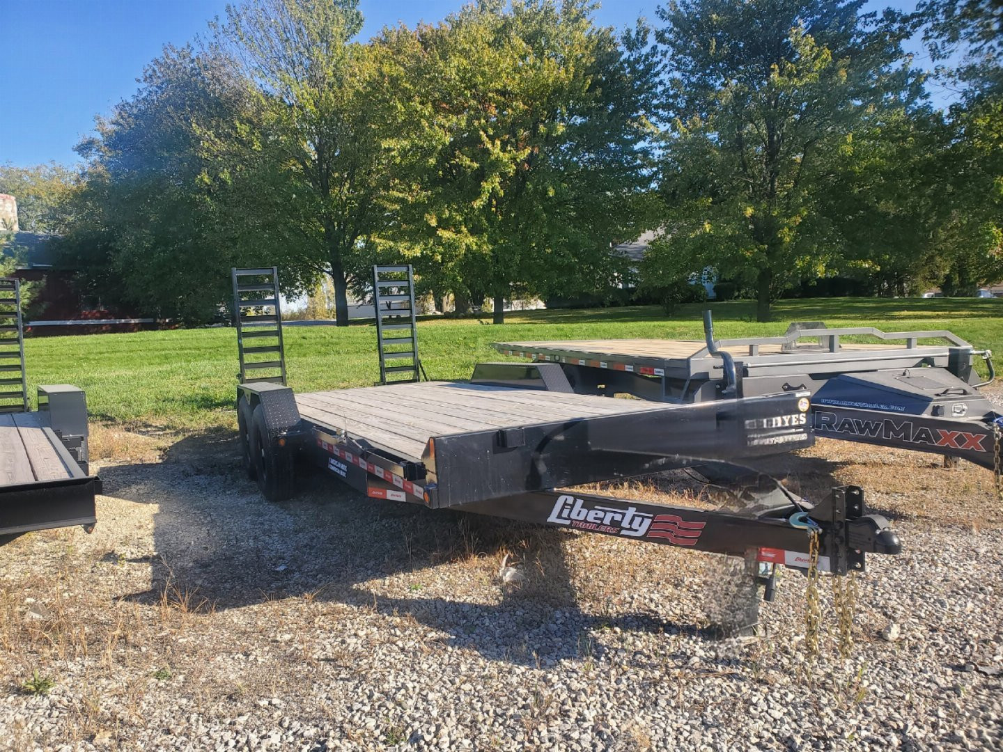 New 2025 LIBERTY LE10K83X20C5DT Equipment Trailer 83X20 TA (GVW:9990) BLACK