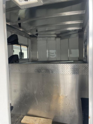 Used 2021 Sundowner Trailers GN 2H w DR Horse Trailer