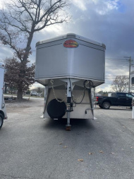 Used 2021 Sundowner Trailers GN 2H w DR Horse Trailer