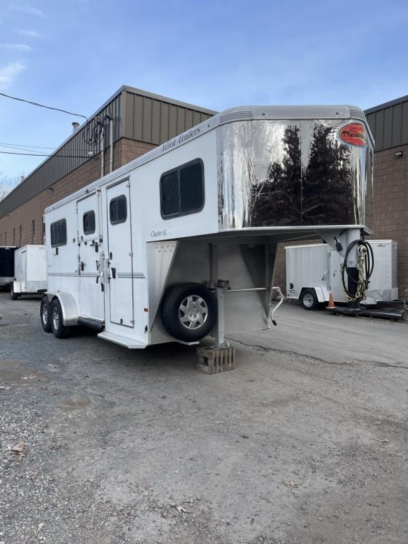 New 2025 SUNDOWNER TRAILERS 2H DR W Side Unload Ramp Horse Trailer