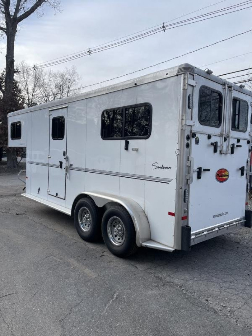 New 2025 SUNDOWNER TRAILERS 2H DR W Side Unload Ramp Horse Trailer