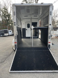 New 2025 SUNDOWNER TRAILERS 2H DR W Side Unload Ramp Horse Trailer