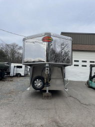 New 2025 SUNDOWNER TRAILERS 2H DR W Side Unload Ramp Horse Trailer