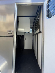 Used 2017 Cotner Trailers Inc. 2H BP Royal Dressing Room Horse Trailer