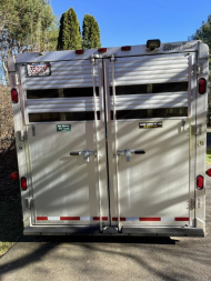 Used 2005 Silver Star Trailers Stock  LQ Horse Trailer