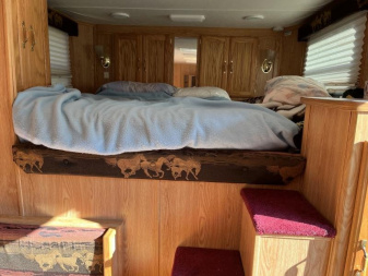 Used 2005 Silver Star Trailers Stock  LQ Horse Trailer