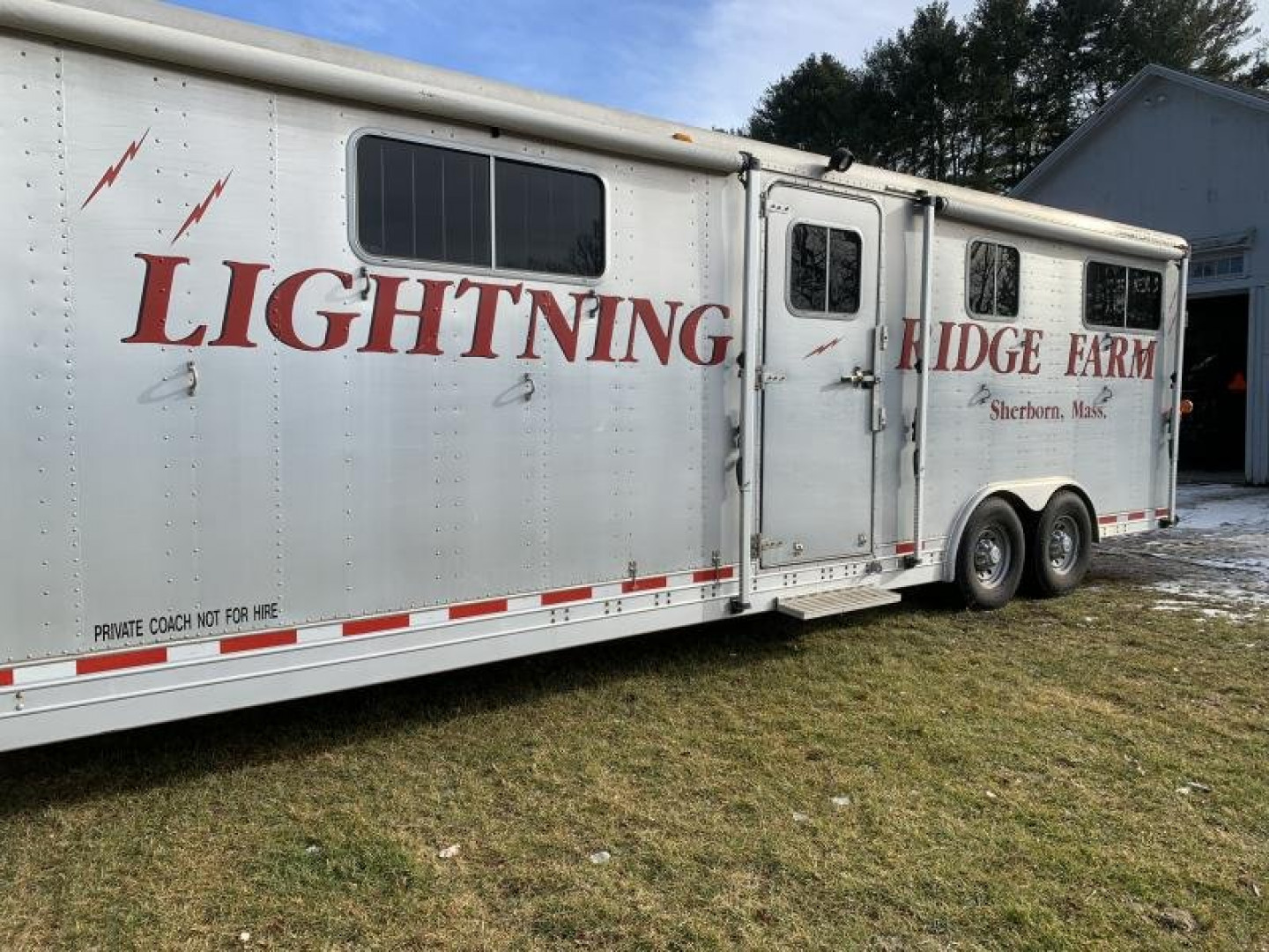 Used 2002 Featherlite 6H Custom Horse Trailer
