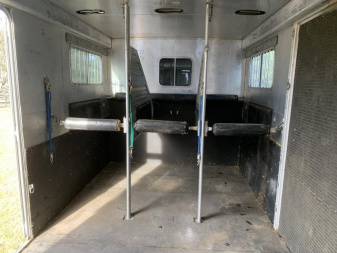 Used 2002 Featherlite 6H Custom Horse Trailer