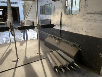 Used 2002 Featherlite 6H Custom Horse Trailer