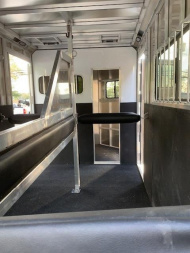 New 2025 Frontier 2023 Frontier 2h D/Room Horse Trailer