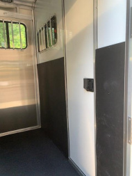 New 2025 Frontier 2023 Frontier 2h D/Room Horse Trailer
