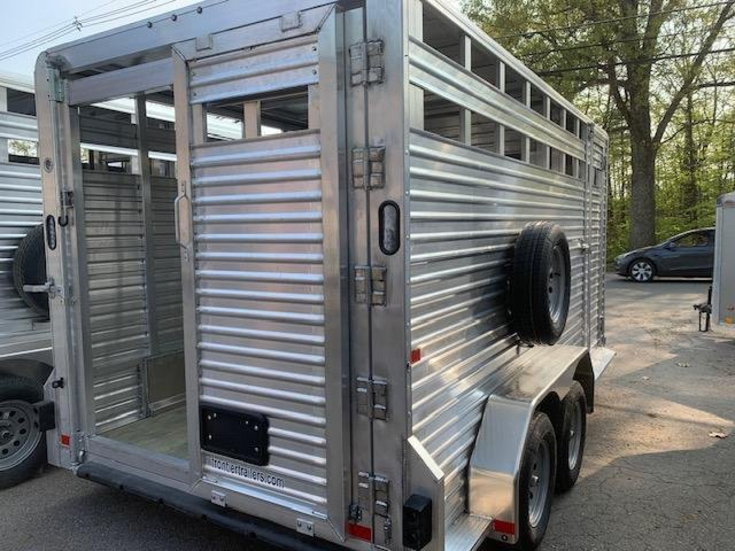New 2025 FRONTIER TRAILERS Stock Bumper Pull Horse Trailer