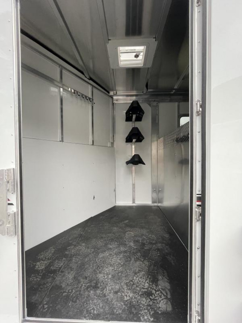New 2024 Sundowner Trailers 3h Sportman GN Slant Stock / Stock Combo Trailer