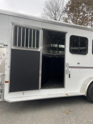 New 2024 Sundowner Trailers 3h Sportman GN Slant Stock / Stock Combo Trailer