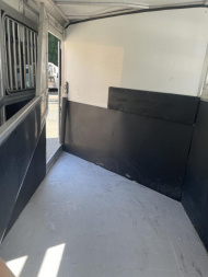 Used 2010 Shadow Trailers Stablemate Series GOOSENECK 3H Slant Stock Combo Horse Trailer