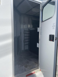 Used 2010 Shadow Trailers Stablemate Series GOOSENECK 3H Slant Stock Combo Horse Trailer