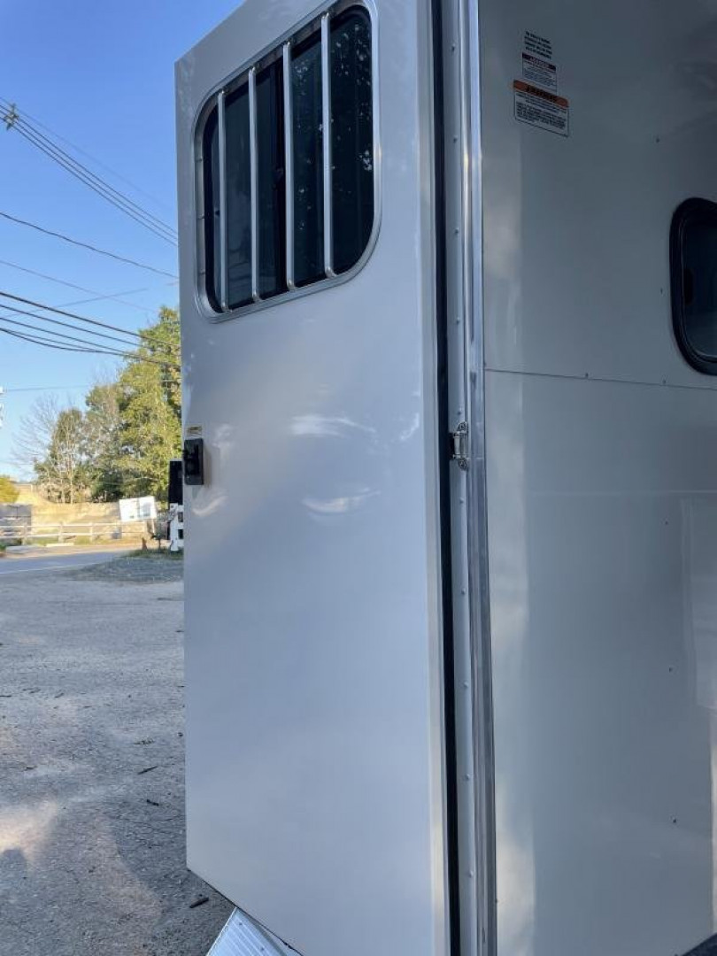 New 2024 Sundowner Trailers Charter 2H BP w DR Horse Trailer