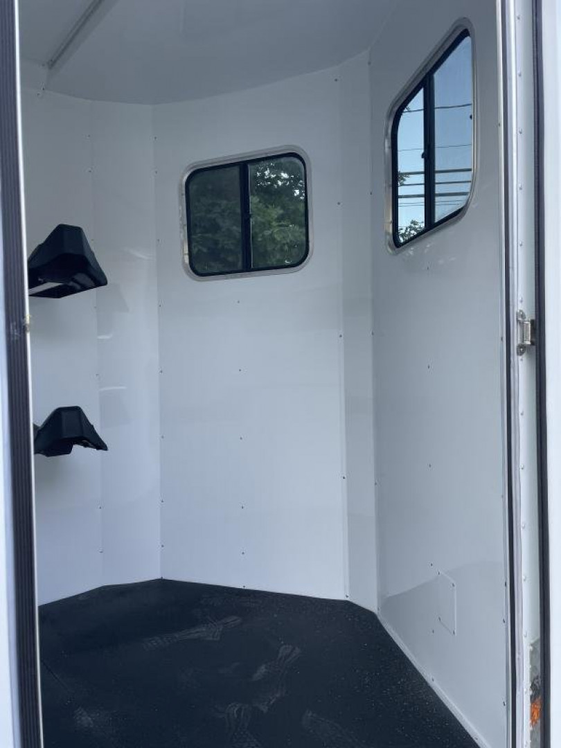 New 2024 Sundowner Trailers Charter 2H BP w DR Horse Trailer