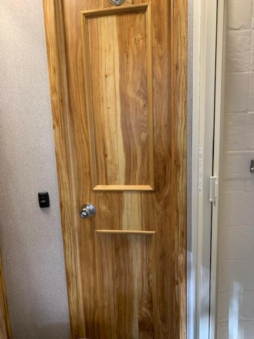New 2025 SUNDOWNER TRAILERS 2023 Sundowner Santa Fe 3H Slant With LQ Horse Trailer