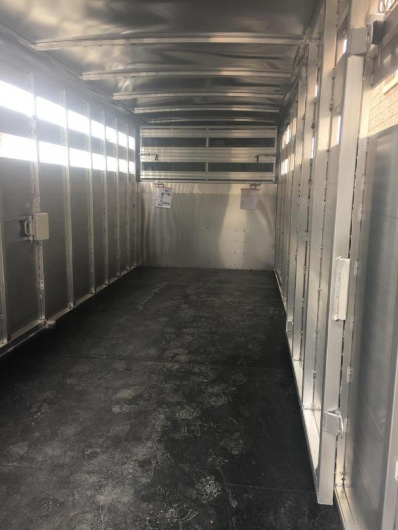 New 2023 Sundowner Trailers Rancher GN 720 Livestock Trailer