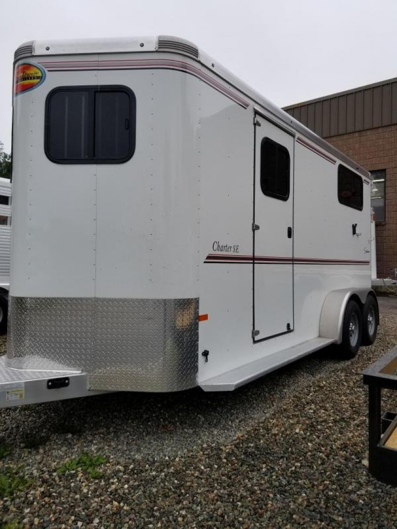 New 2024 Sundowner Trailers 2H BP w side unload Horse Trailer