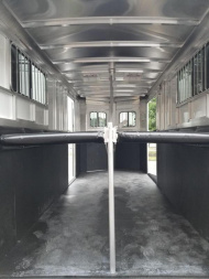 New 2024 Sundowner Trailers 2H BP w side unload Horse Trailer