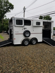 New 2024 Sundowner Trailers 2H BP w side unload Horse Trailer