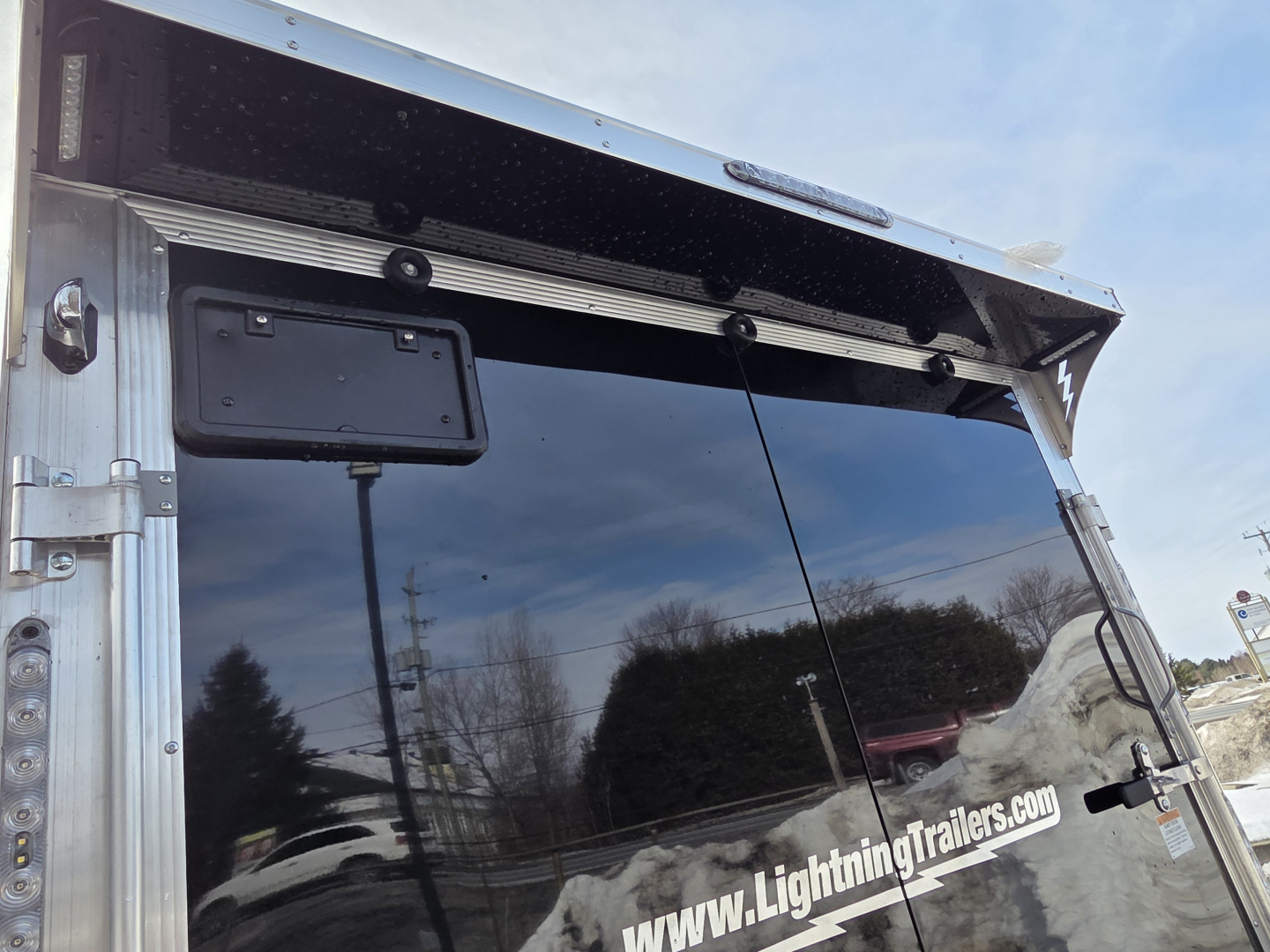 Consignment 2025 LIGHTNING TRAILERS 7'x23' Inline Snowmobile Trailer