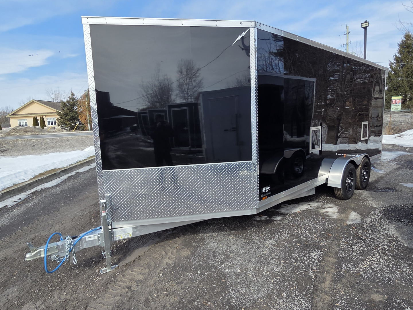 Consignment 2025 LIGHTNING TRAILERS 7'x23' Inline Snowmobile Trailer