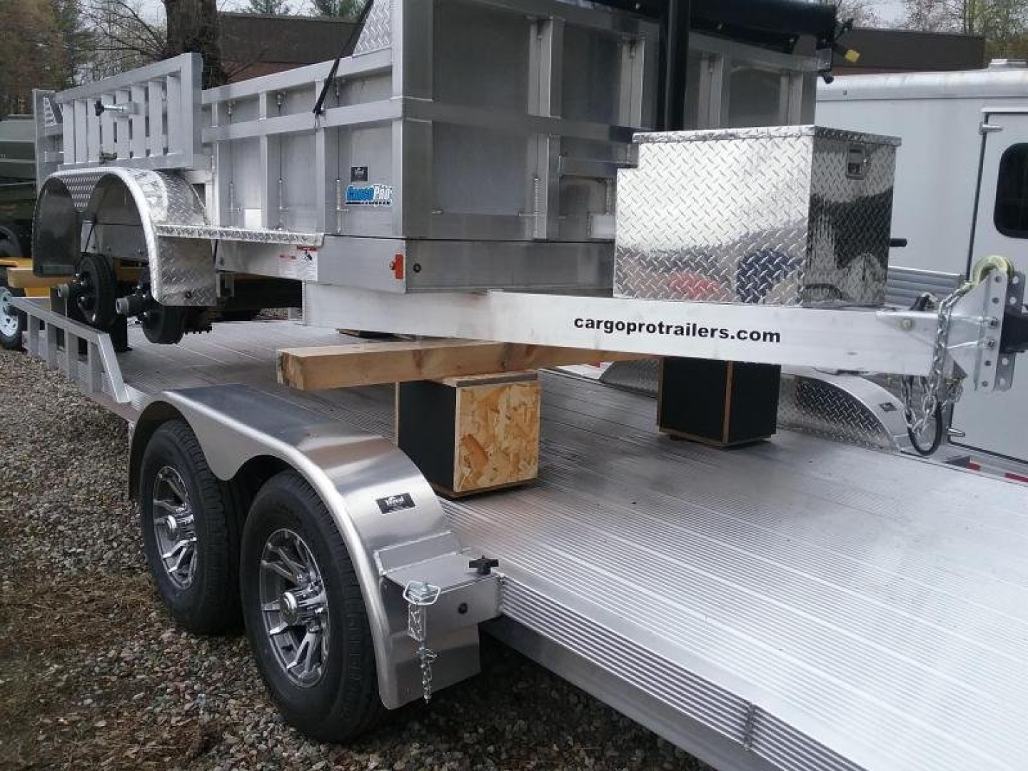 New 2023 Sundowner Trailers Car Hauler / Car Racing Trailer