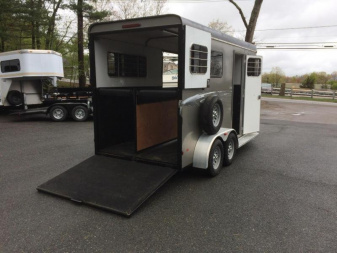 New 2023 Cotner Trailers Inc. Royal d/r side unload Horse Trailer