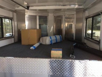New 2023 Sundowner Trailers Charter 2 plus 1 Horse Trailer